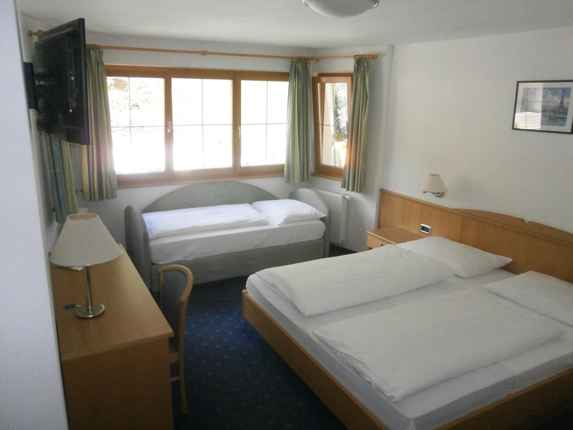 Hotel Schoelzhorn Superior Racines Habitación foto